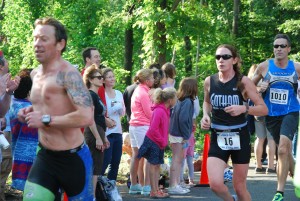 Wyckoff Triathlon runners at finish